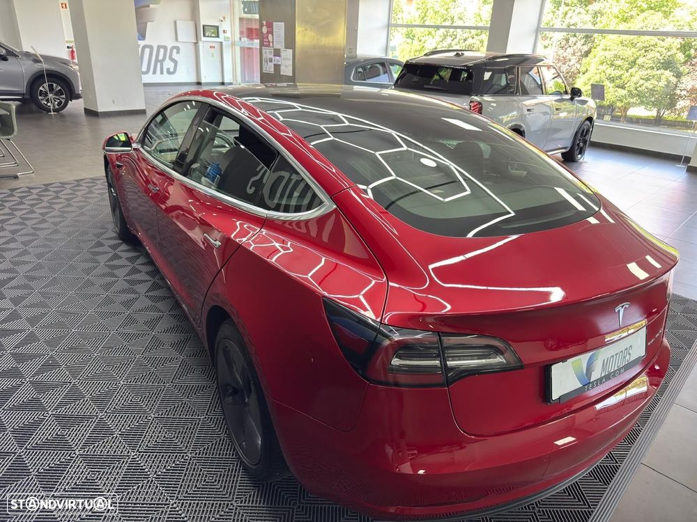 Tesla Model 3 - 6