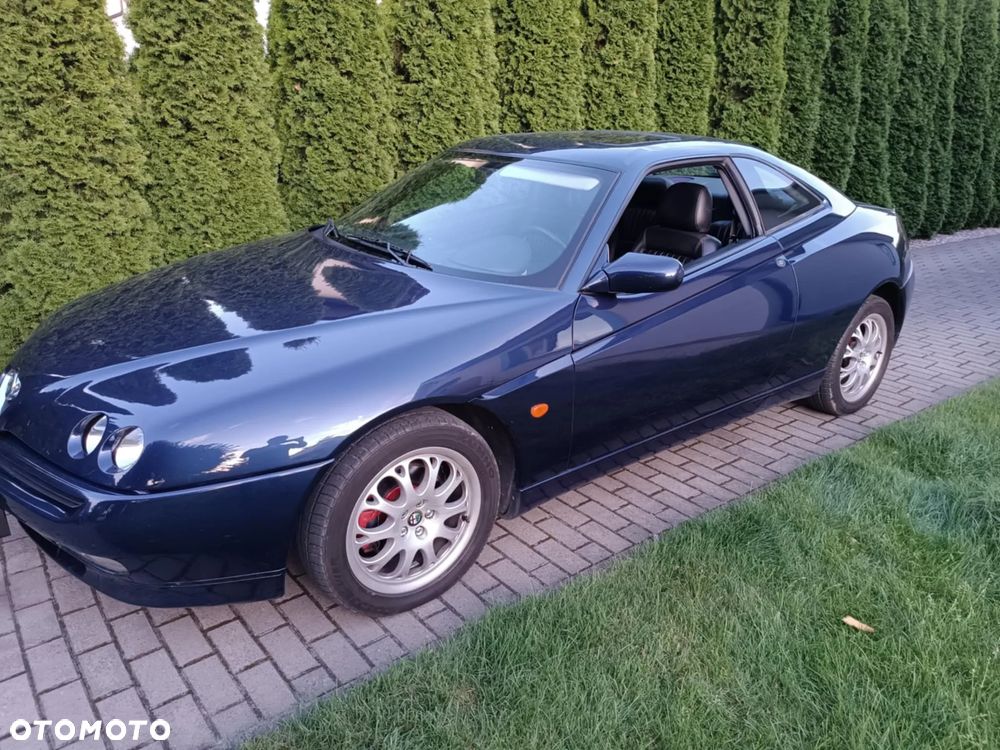 Alfa Romeo GTV 2.0 TS - 1