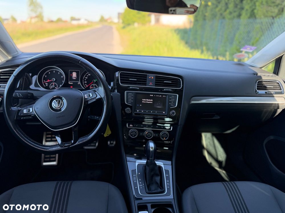 Volkswagen Golf 1.2 TSI BlueMotion Technology DSG Allstar - 12
