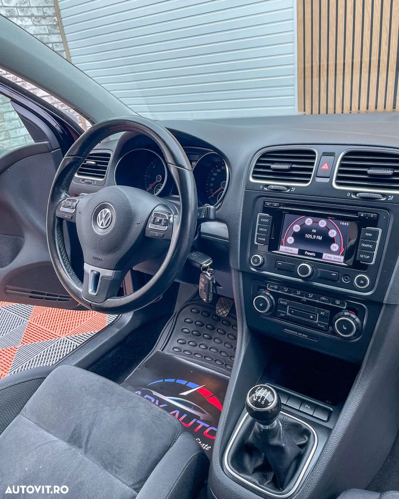 Volkswagen Golf 2.0 TDI BlueMotion Technology Highline - 9