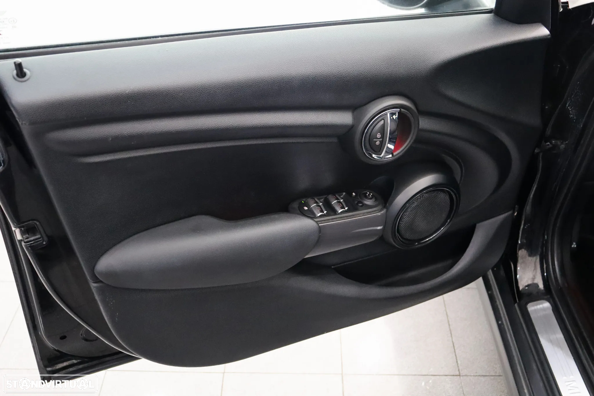 MINI 5 Portas One - 29