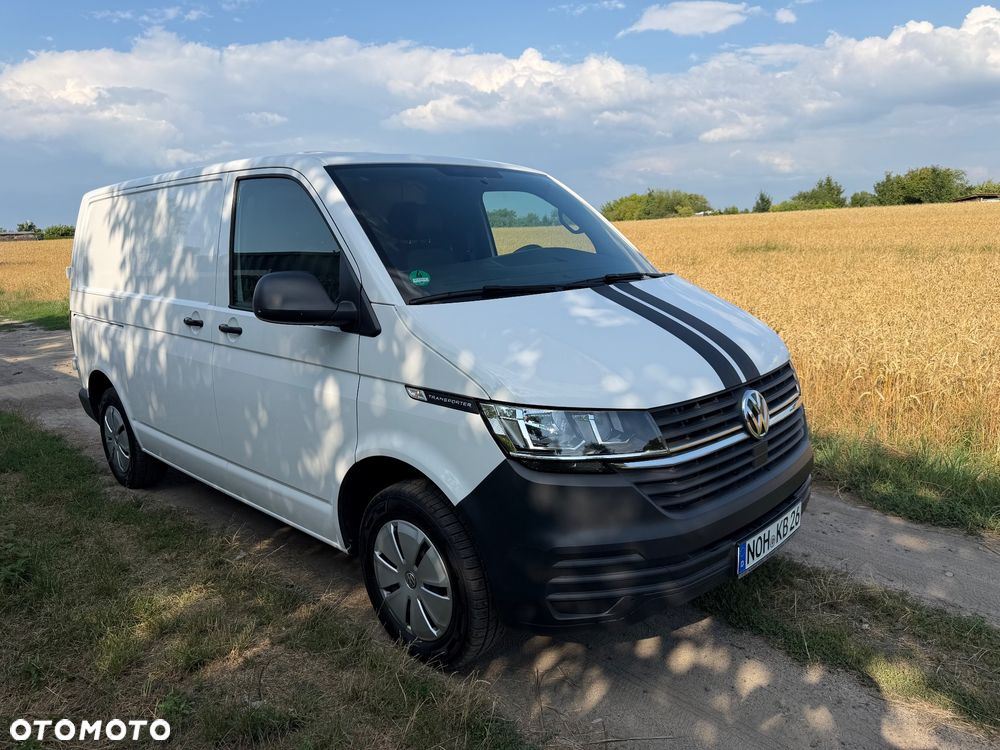 Volkswagen Transporter - 1