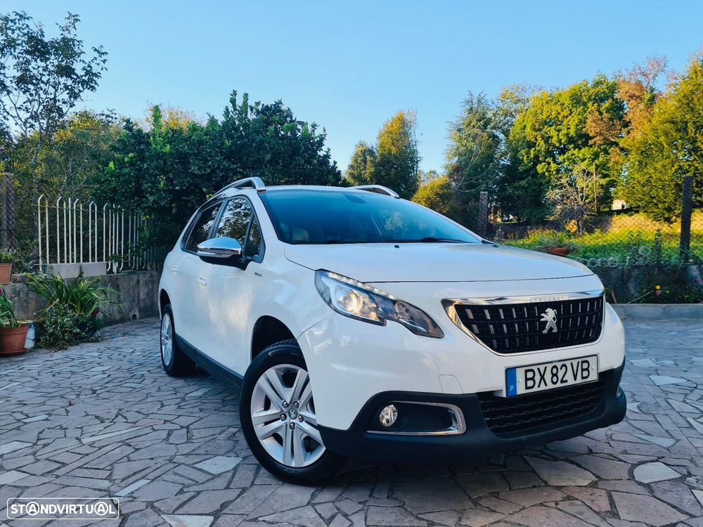 Peugeot 2008 1.2 PureTech Style - 8