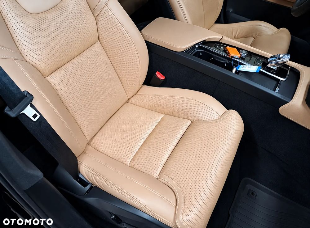 Volvo XC 90 B5 D AWD Geartronic Inscription - 13