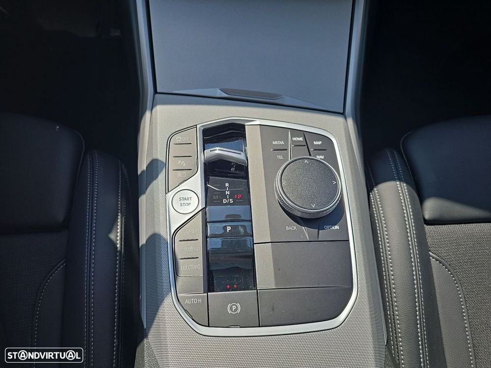 BMW 320 e Auto - 28