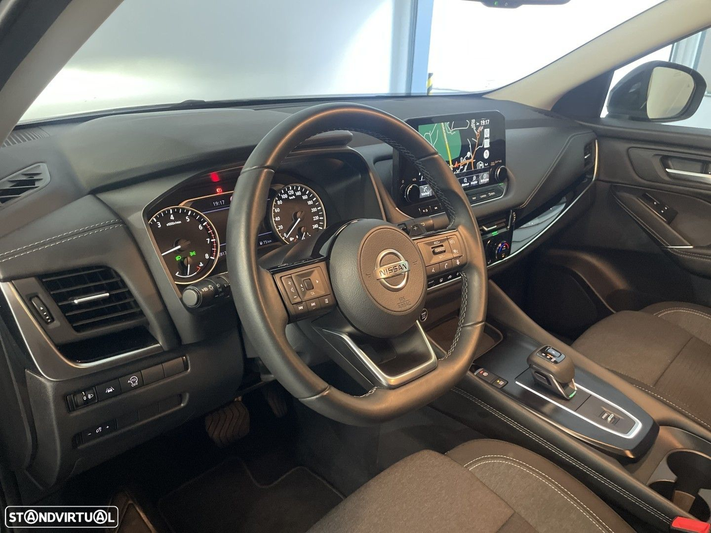 Nissan Qashqai 1.3 DIG-T N-Connecta LED Xtronic - 17