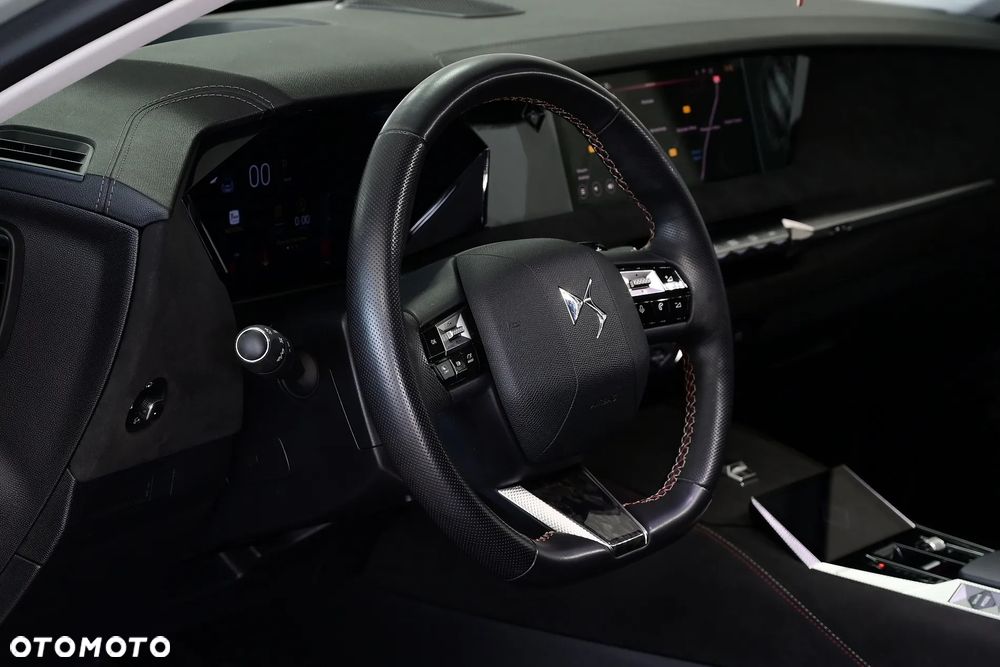 DS Automobiles DS 4 1.5 BlueHDi Performance Line + - 24