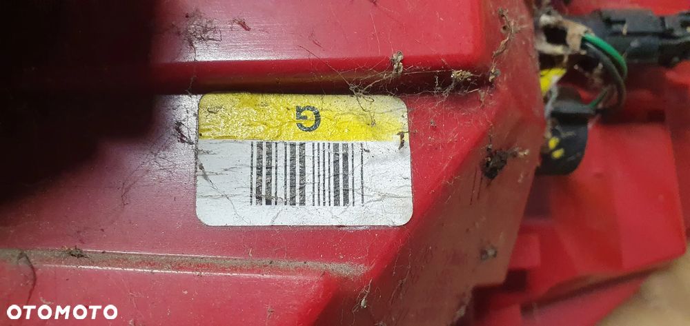 Lampa lewy tył tylna lewa w błotnik Kia Sportage III 3 - 7