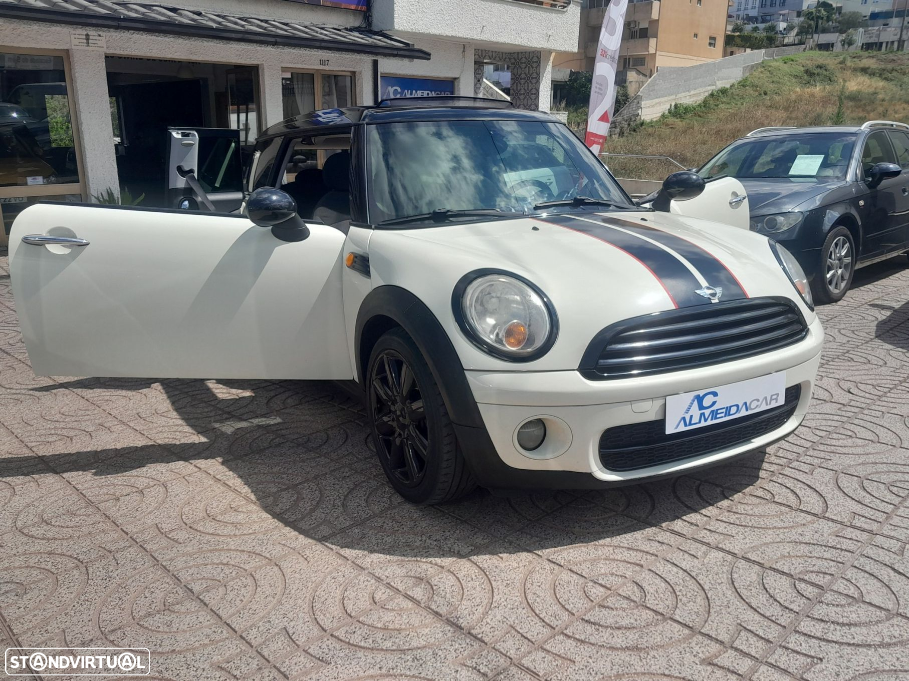 MINI Clubman Cooper D - 29