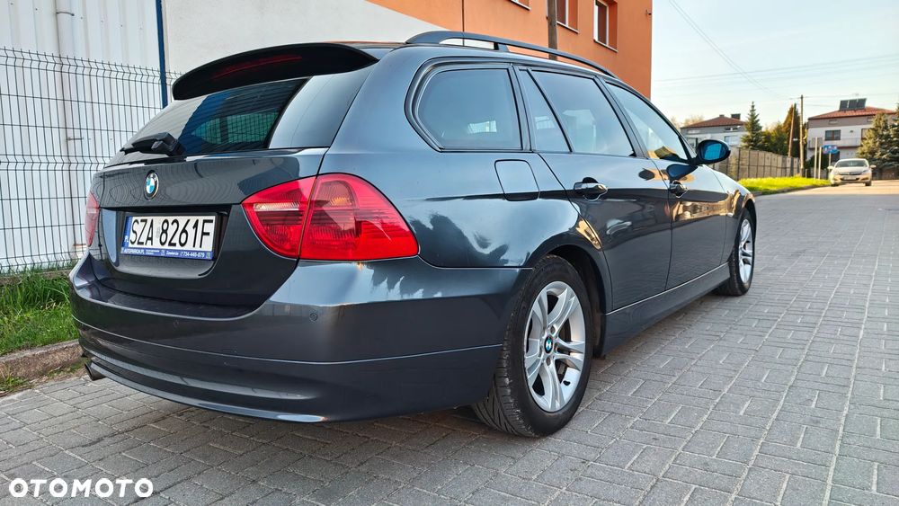 BMW Seria 3 - 16