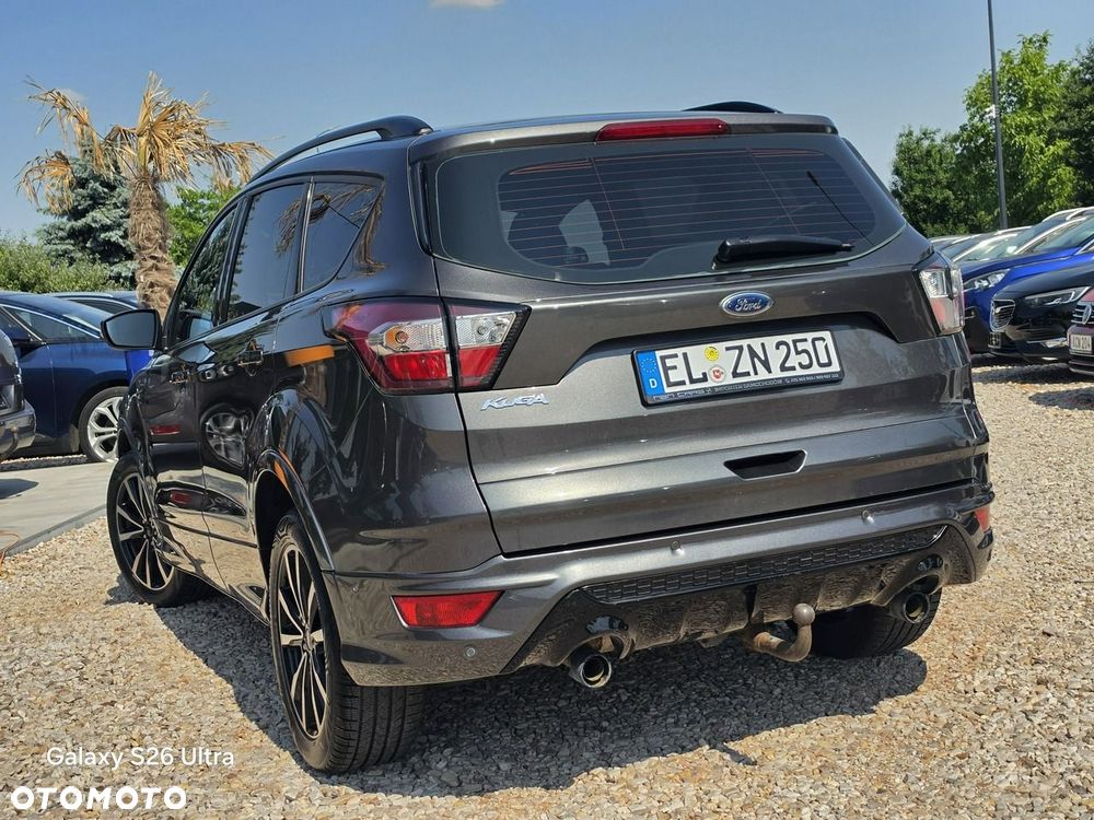 Ford Kuga 1.5 EcoBoost 2x4 ST-Line - 19