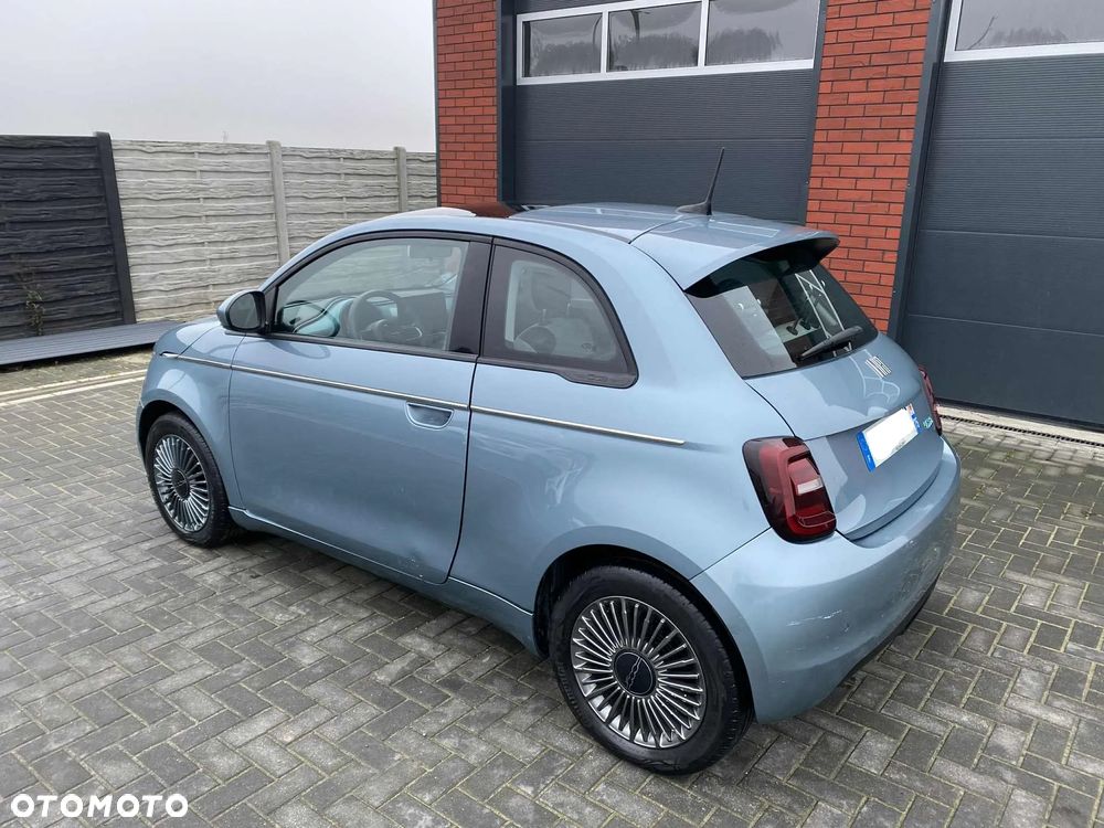 Fiat 500e La Prima - 33