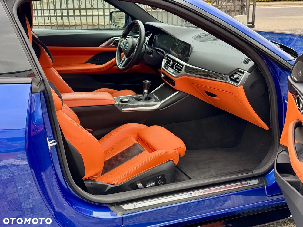 BMW M4 Standard - 25