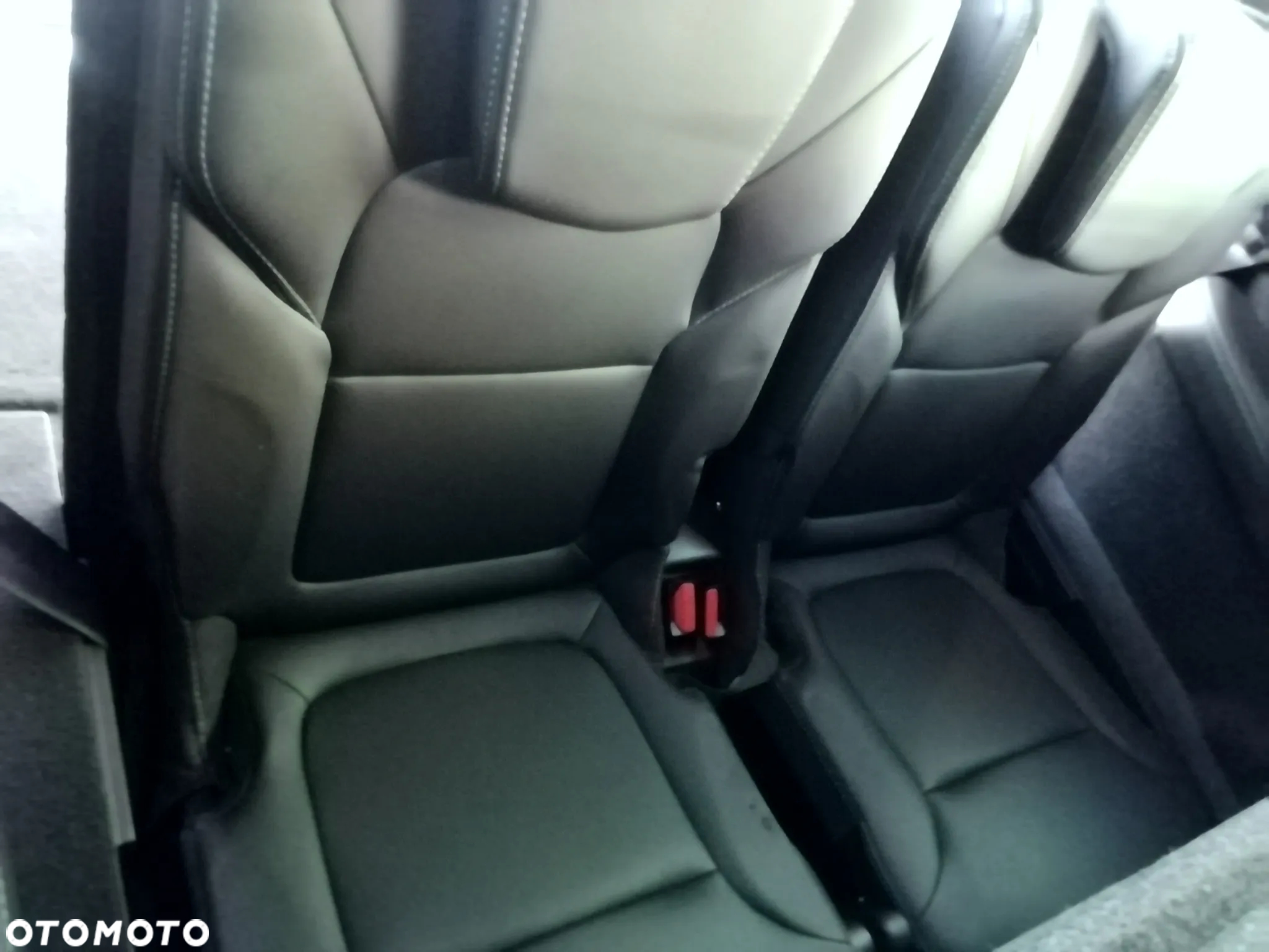 Renault Espace 1.6 dCi Energy Initiale Paris EDC 7os - 19
