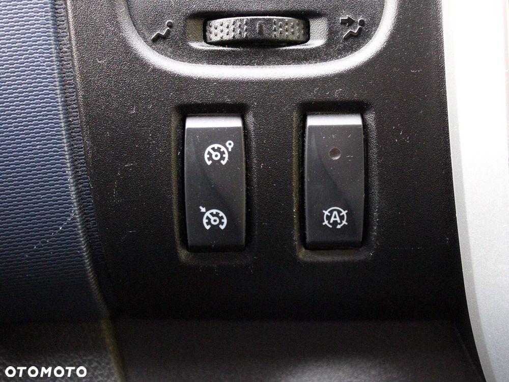 Opel Vivaro L2H1 2,9t Edition Premium - 27