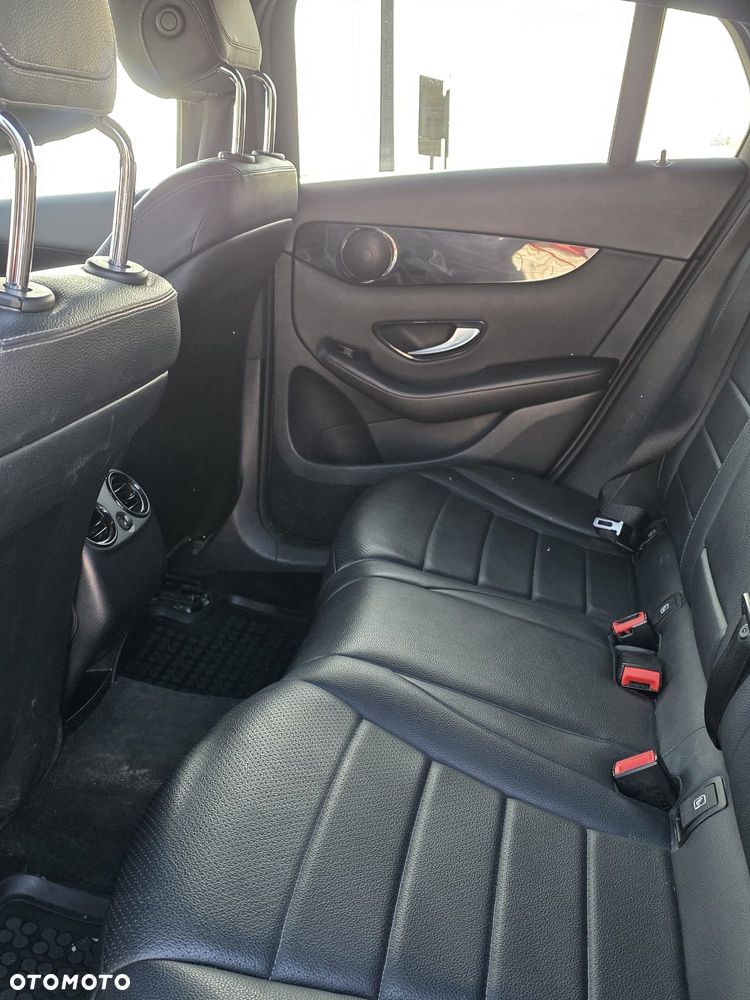 Mercedes-Benz GLC - 14