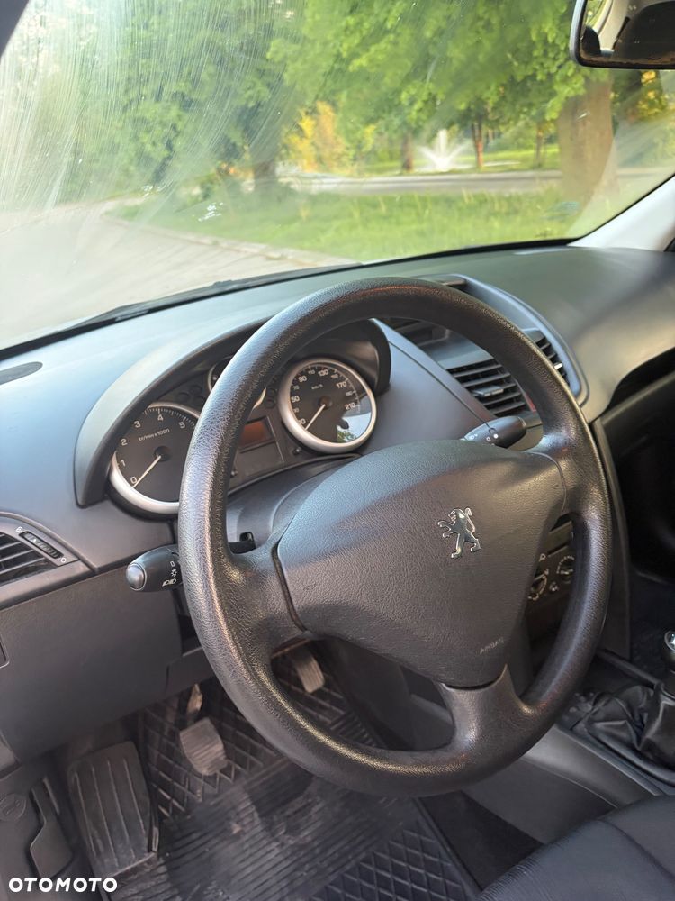 Peugeot 207 1.4 Access - 11