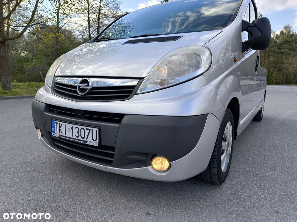 Opel Vivaro L2H1 2.9t - 19