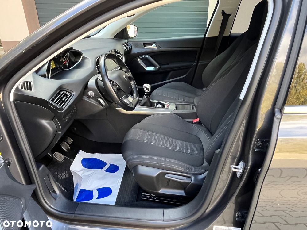 Peugeot 308 - 11
