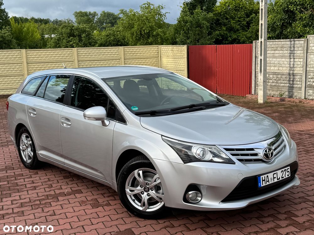 Toyota Avensis Touring Sports 1.8 Business Edition - 9