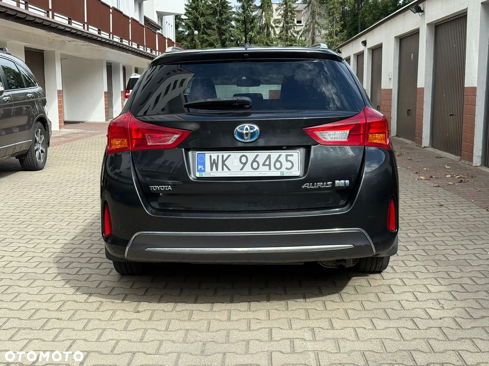 Toyota Auris 1.8 VVT-i Hybrid Automatik Touring Sports Edition - 2