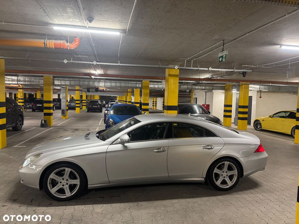 Mercedes-Benz CLS - 4
