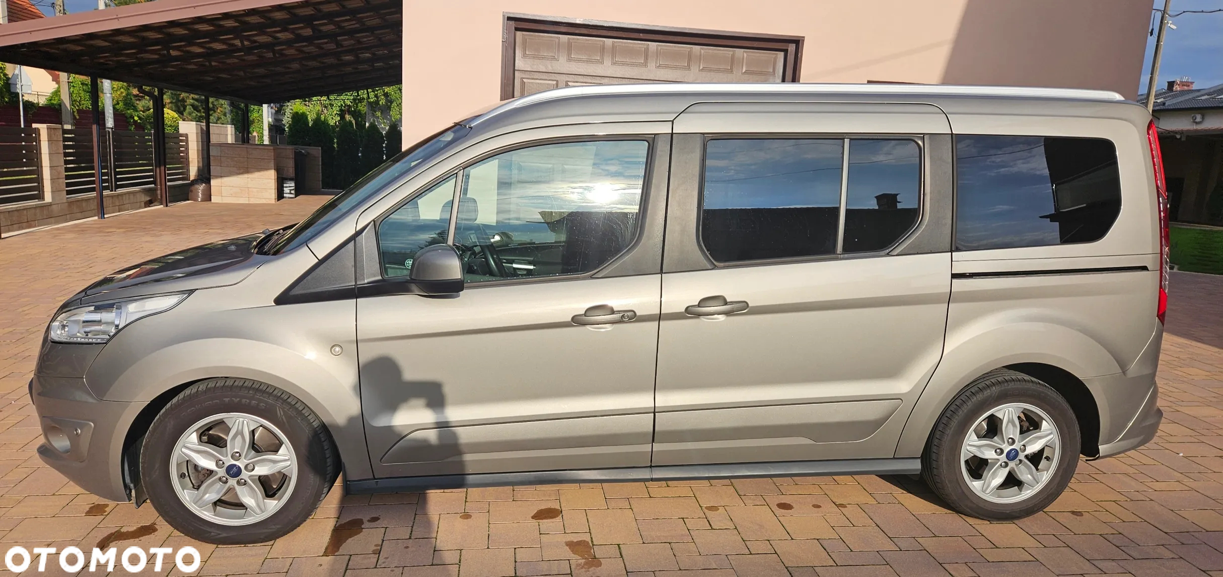 Ford Tourneo Connect Gr 1.5 TDCi Titanium PowerShift - 2