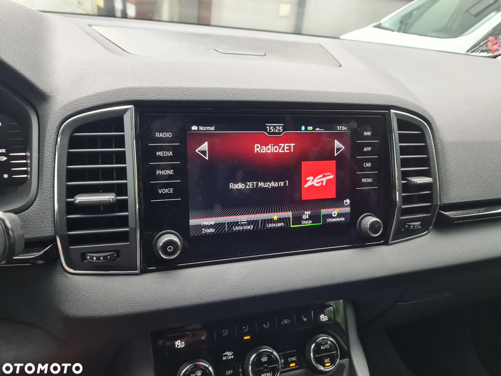 Skoda Karoq 1.5 TSI ACT 4x2 Style DSG - 10