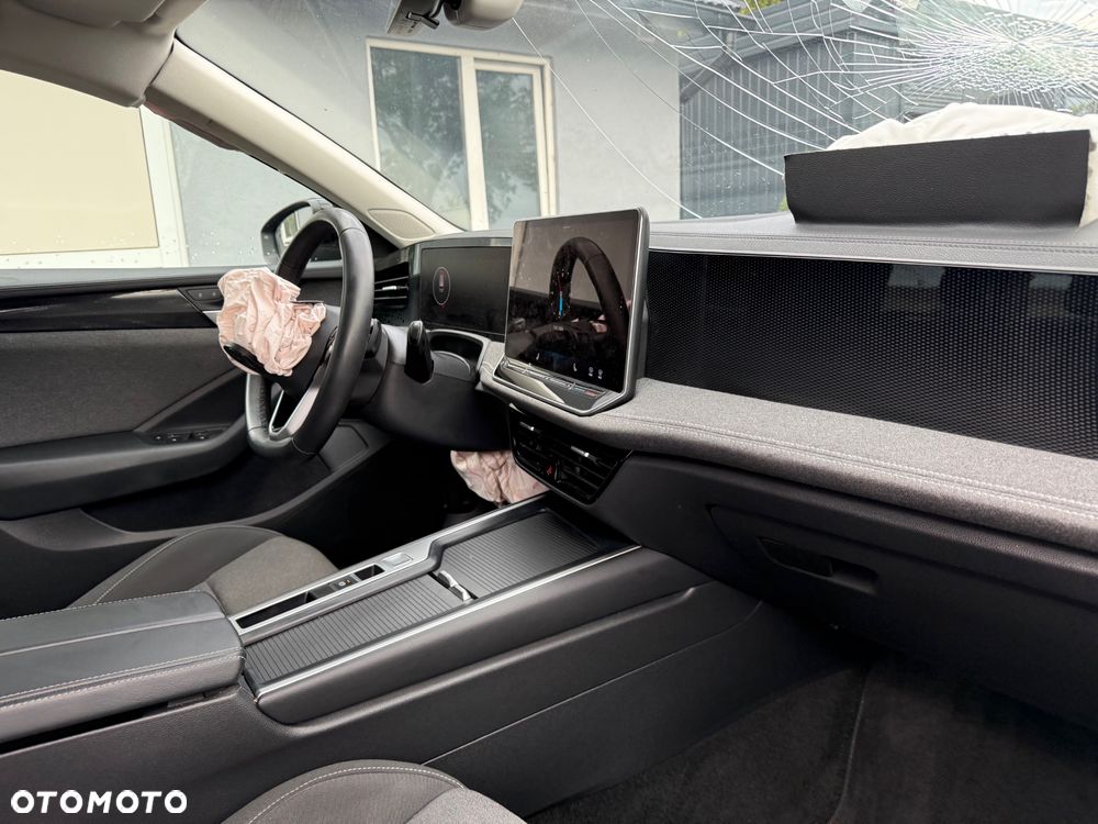 Volkswagen Passat Variant 1.5 TSI EVO Business DSG - 15