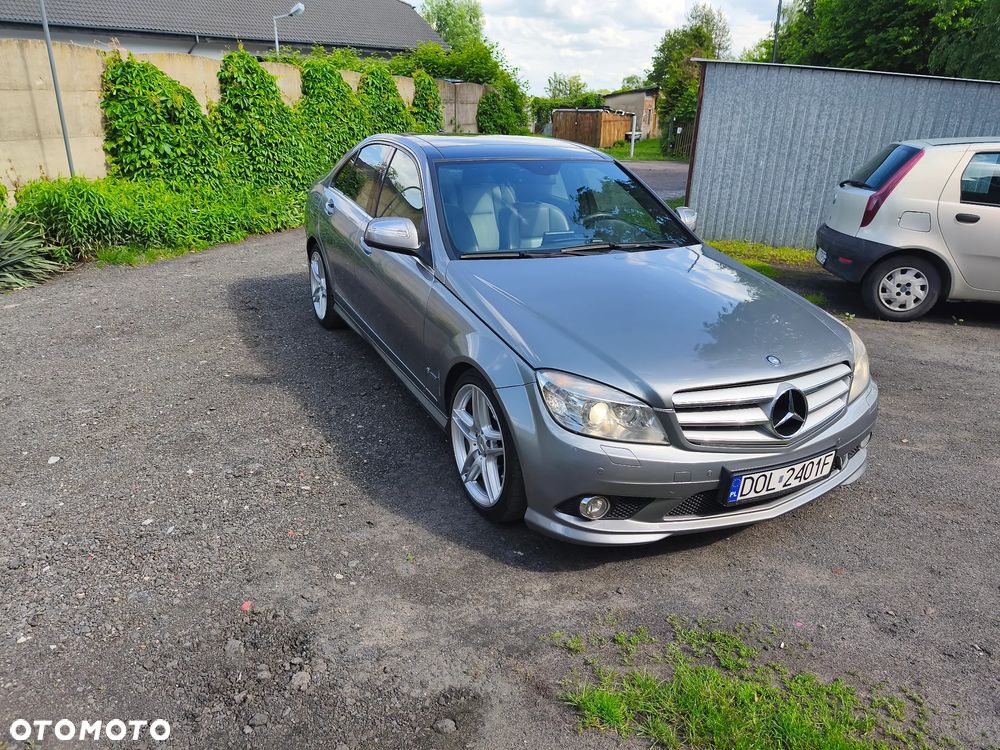 Mercedes-Benz C-Class 2008 photo 2