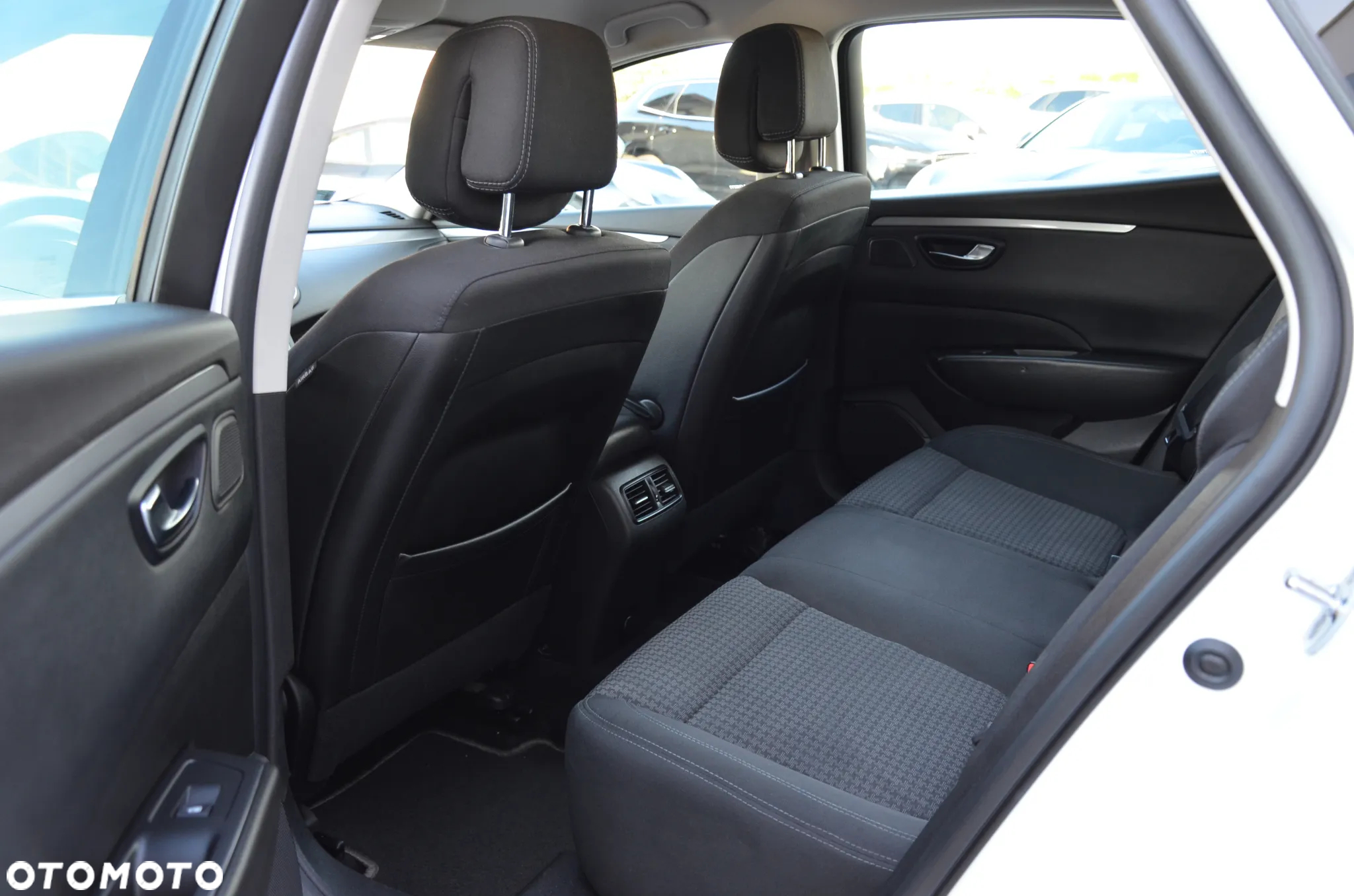 Renault Talisman 1.5 Energy dCi Life - 13
