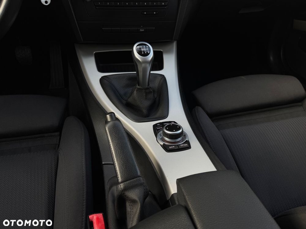 BMW Seria 3 320d DPF - 18