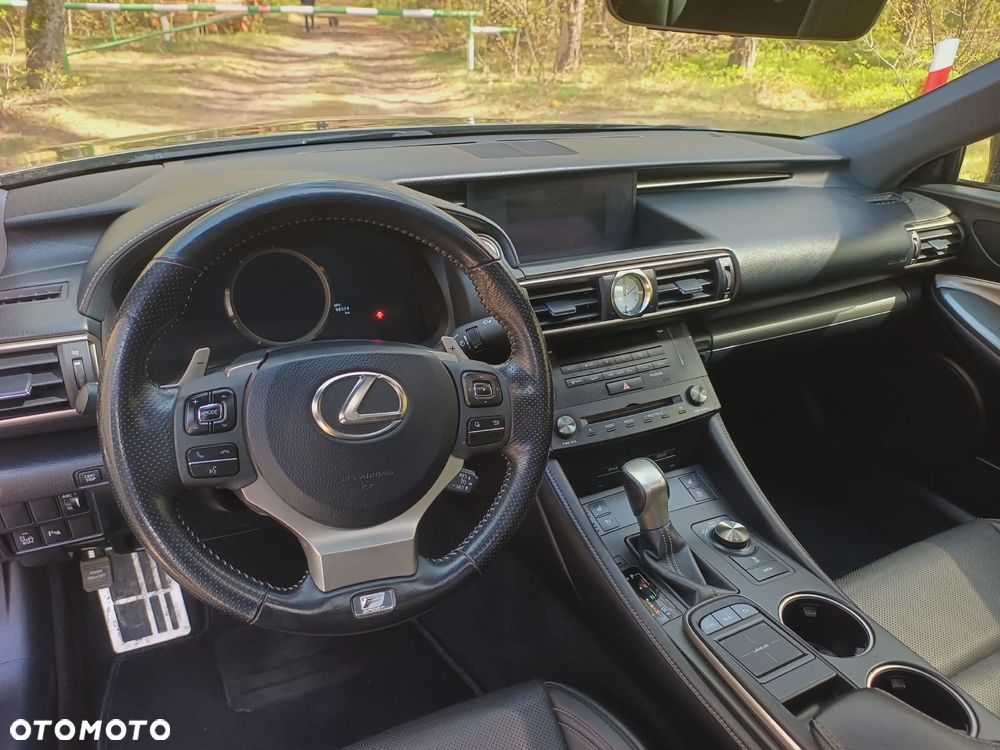 Lexus RC 200t SPORT - 24
