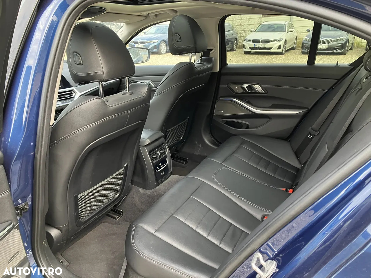 BMW Seria 3 320d xDrive Aut. Luxury Line - 9