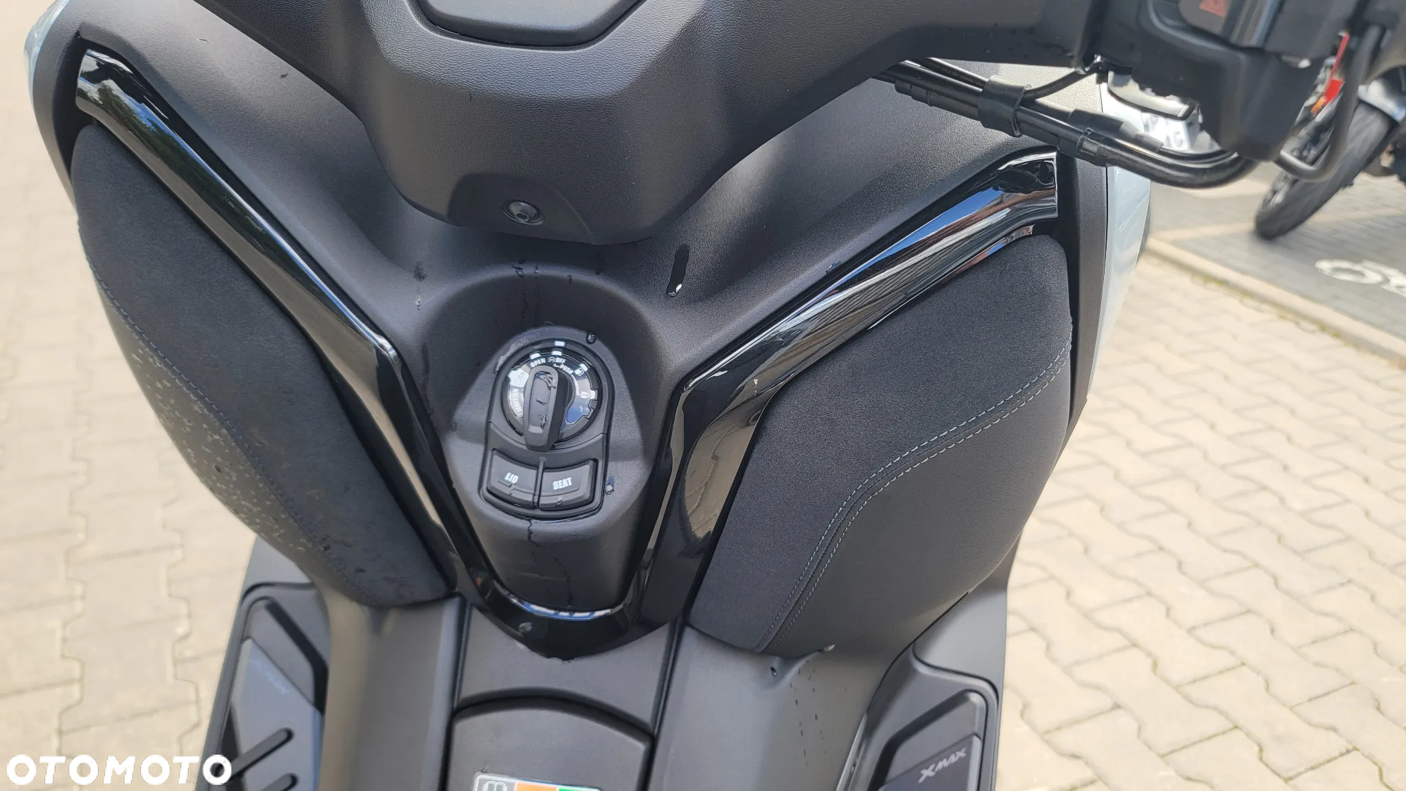 Yamaha X-max - 15