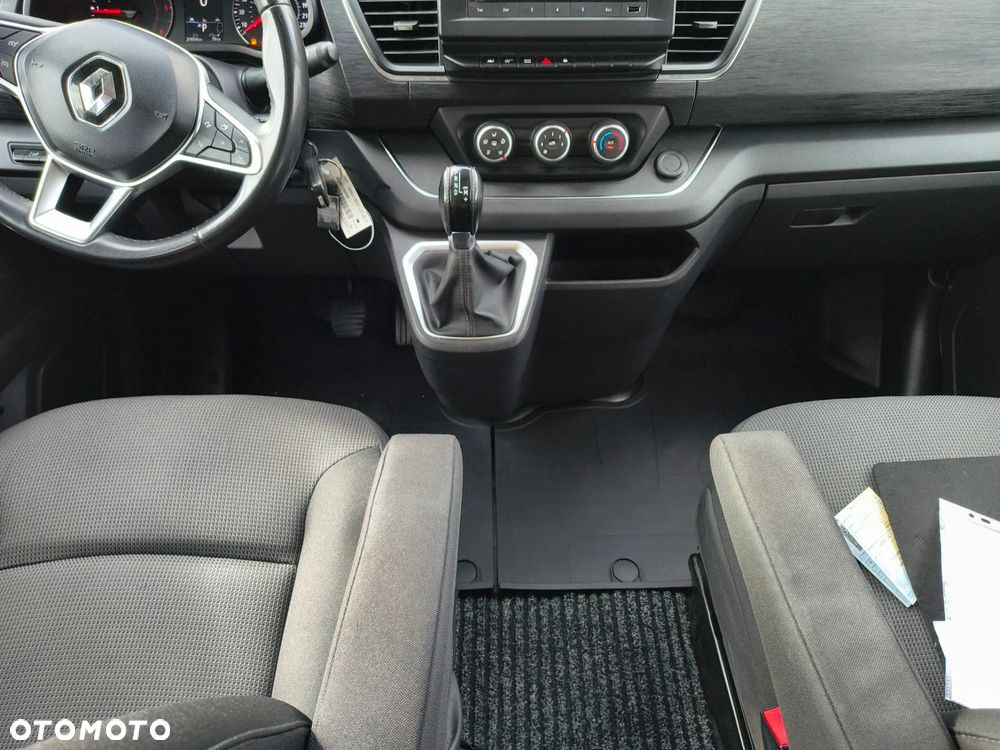 Renault Trafic - 18