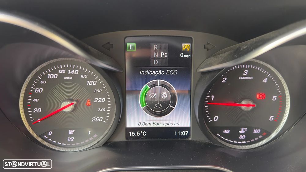 Mercedes-Benz C 220 d Coupe 9G-TRONIC AMG Line - 8