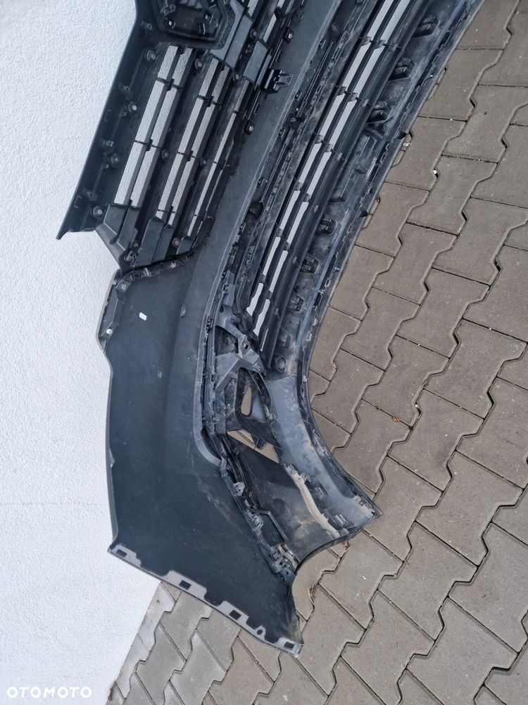 Zderzak Renault Trafic III lift 2021 - - 10