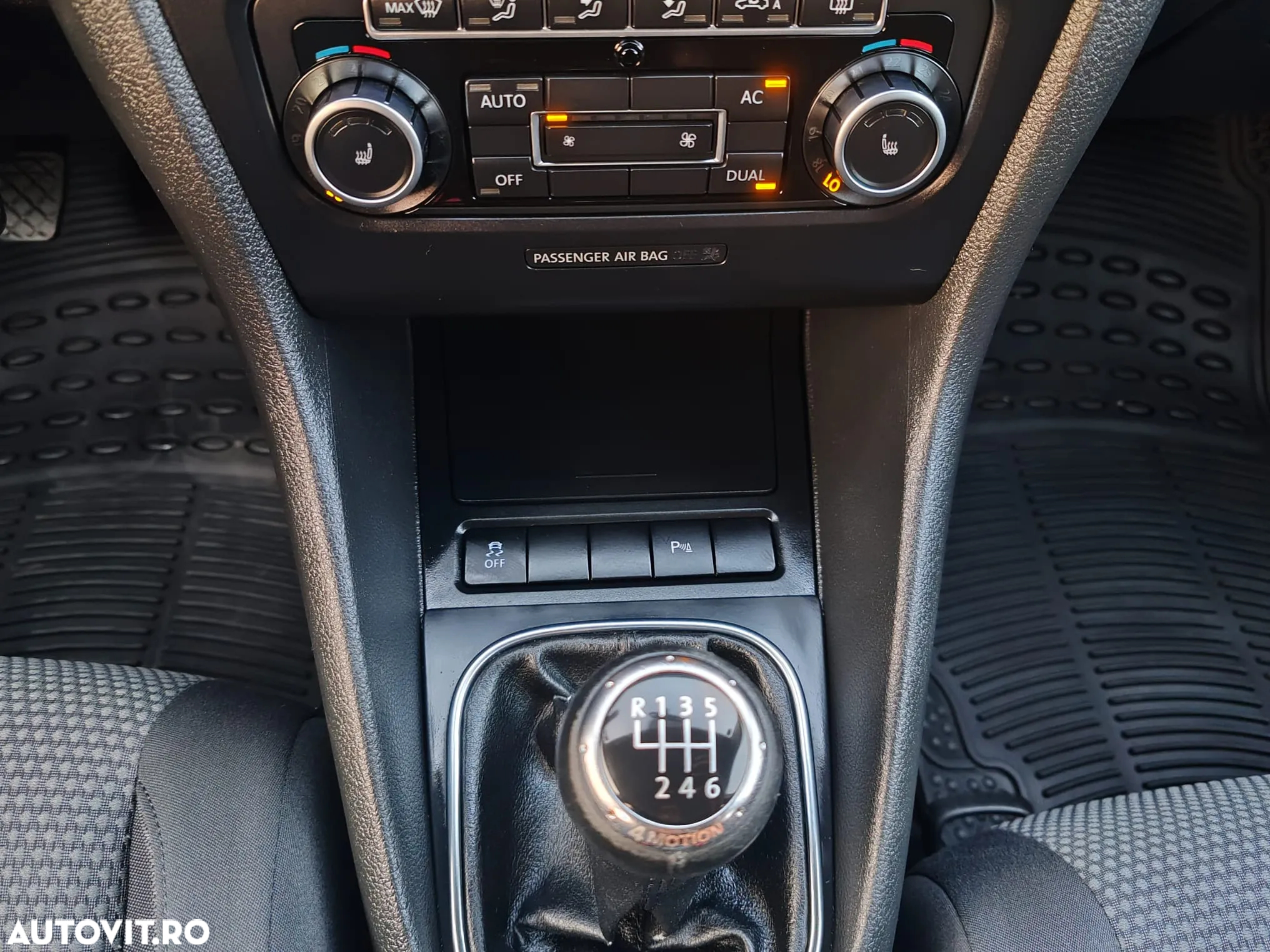 Volkswagen Golf - 17