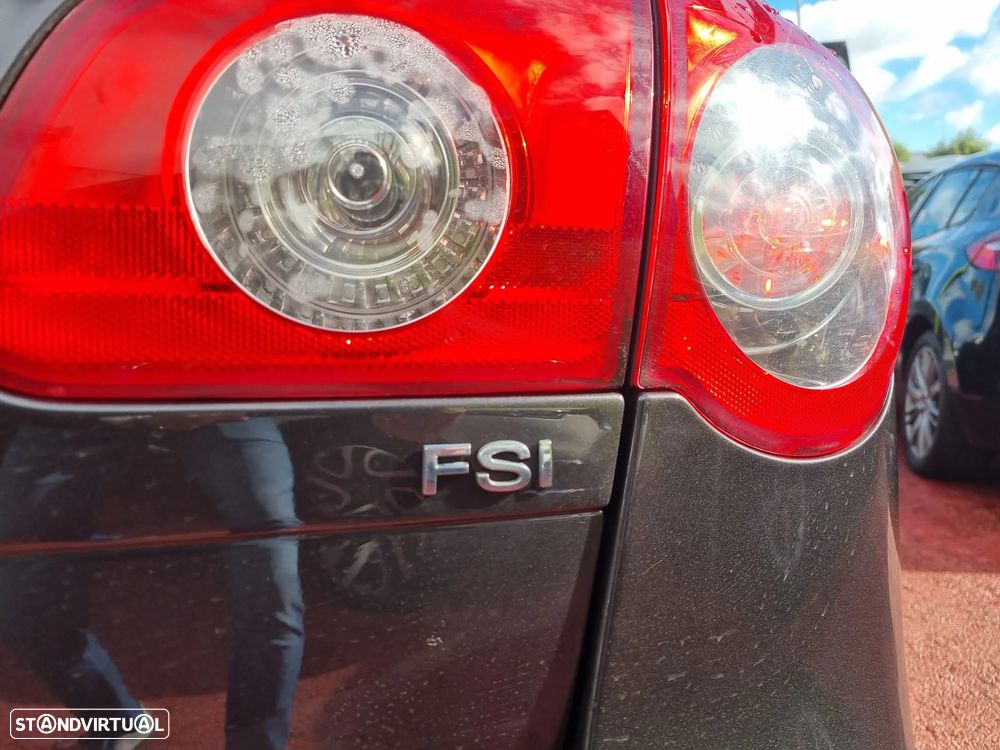 VW Passat Variant 1.6 FSi Trendline - 18