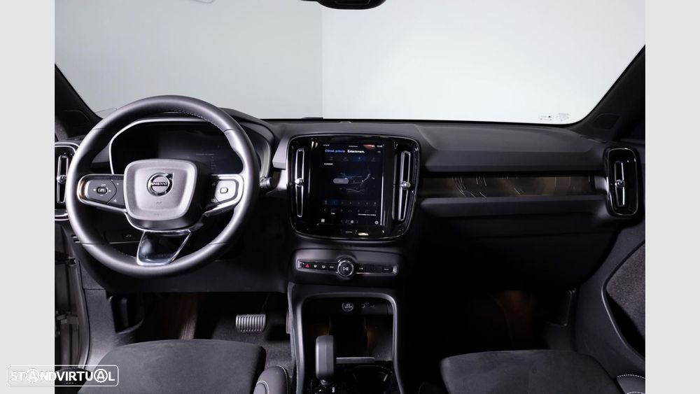 Volvo C40 Recharge Extended Range Plus - 13