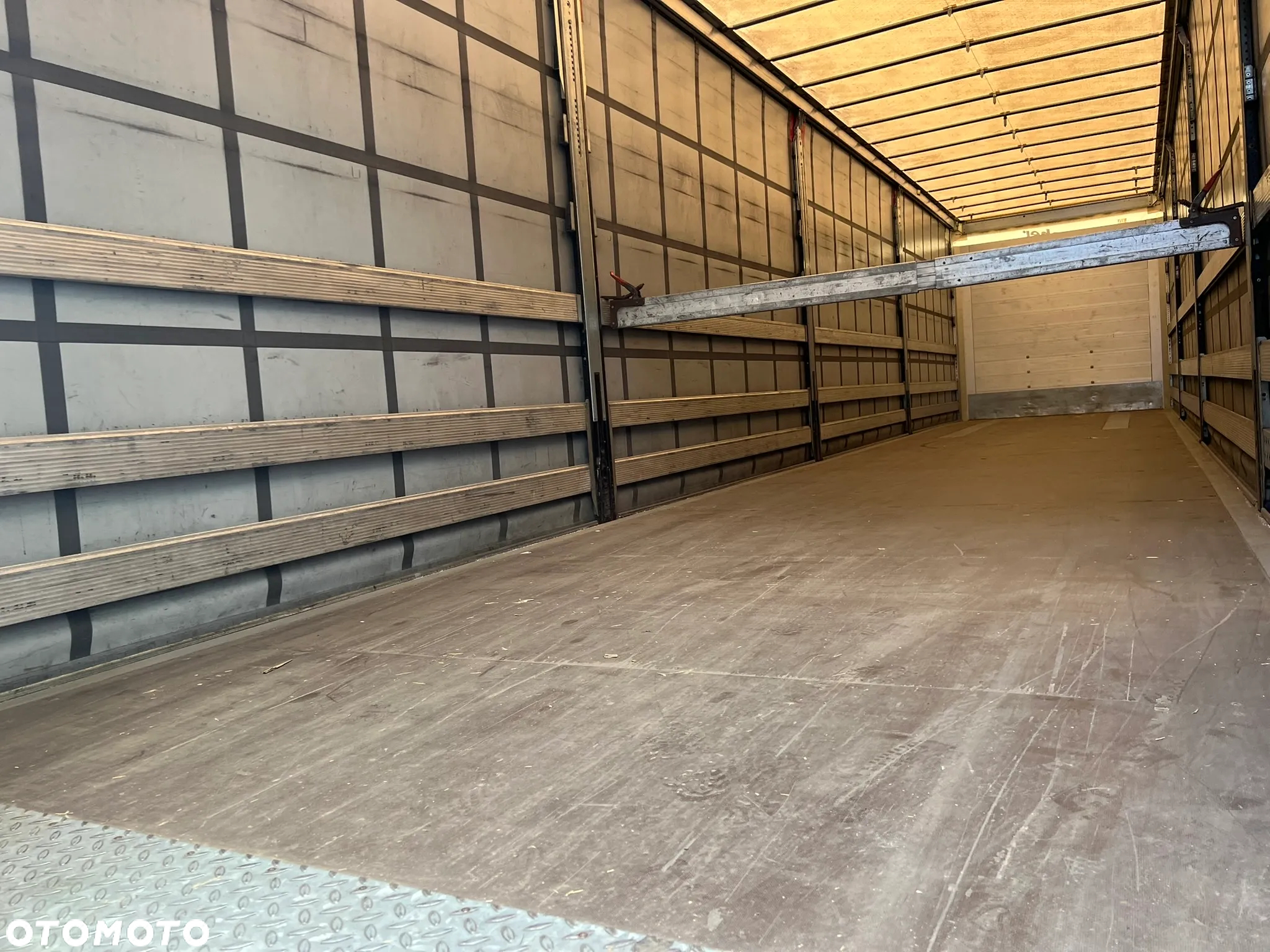 Schmitz Cargobull Standart Oś podnoszona Zertyfikat XL - 8