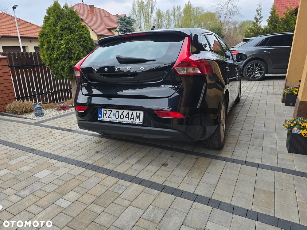 Volvo V40 D2 Momentum - 17
