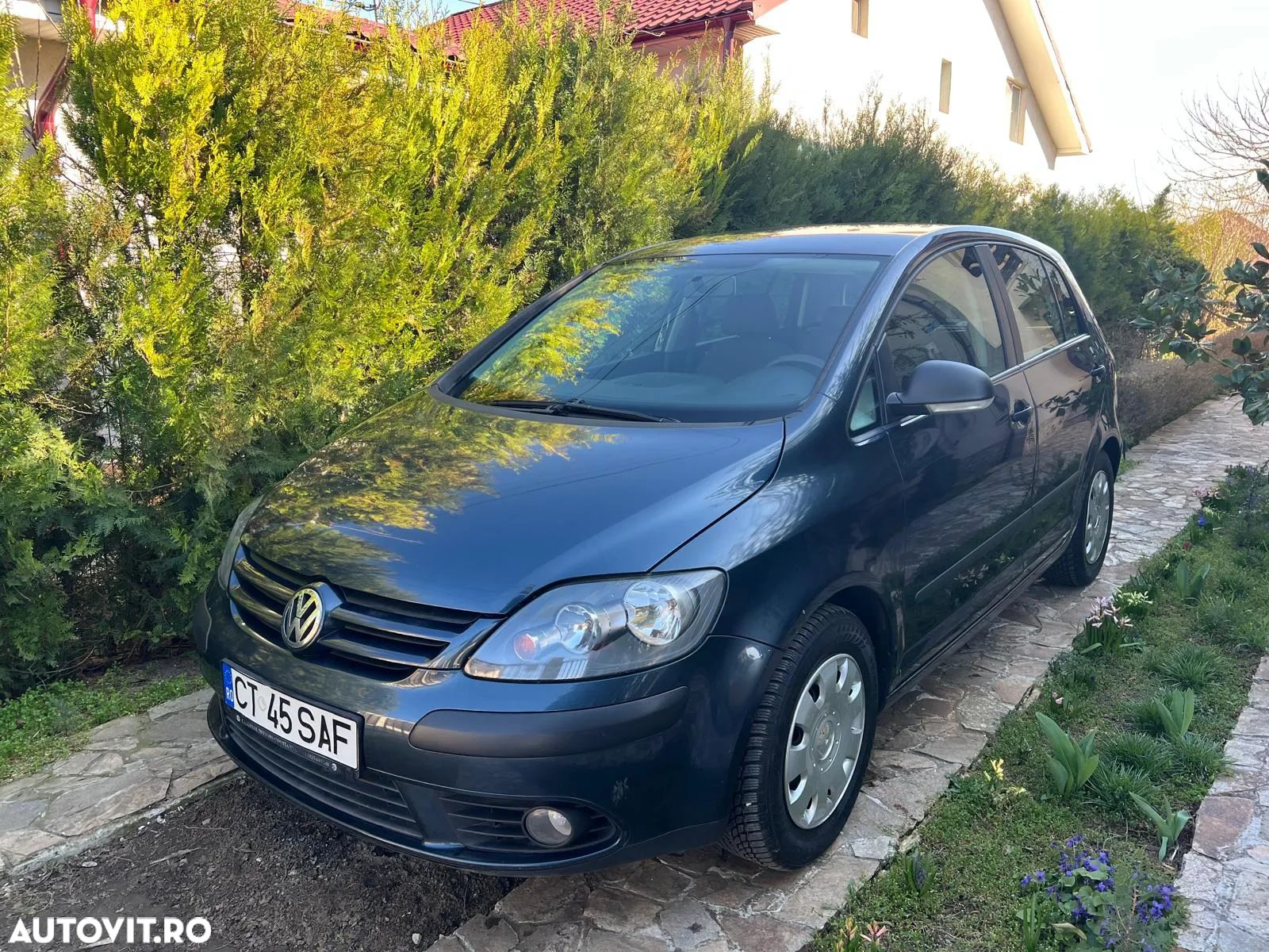 Volkswagen Golf Plus 1.6 Trendline - 1