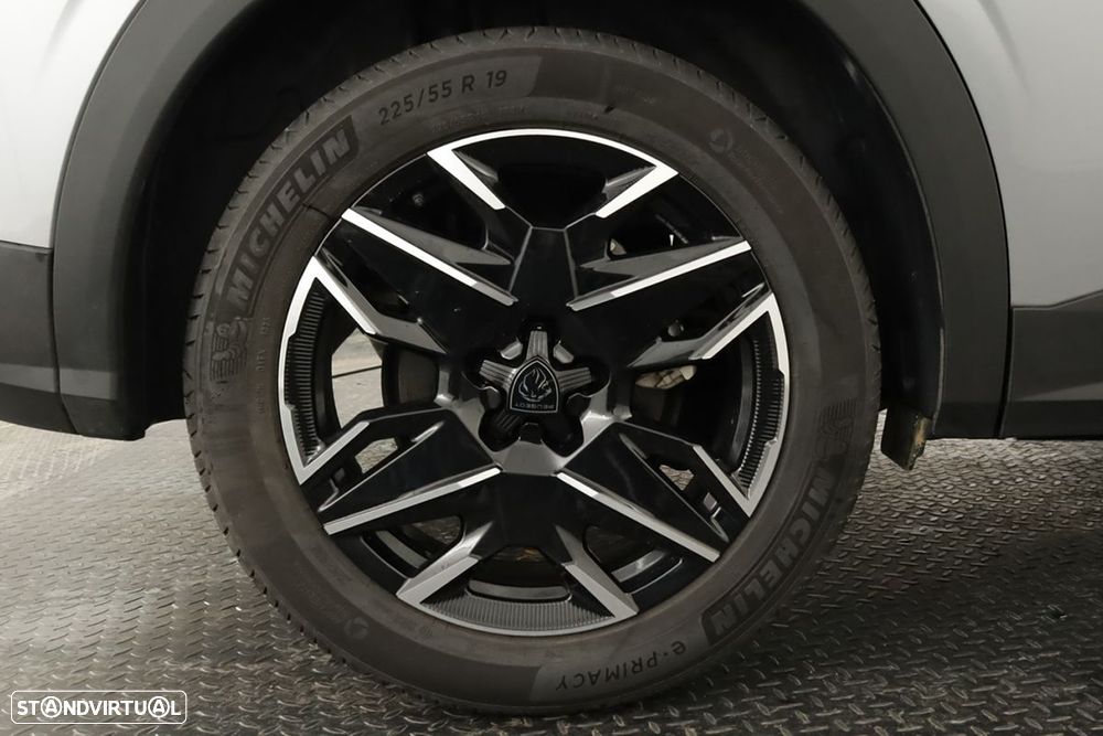 Peugeot 3008 1.2 Hybrid Allure e-DCS6 - 5