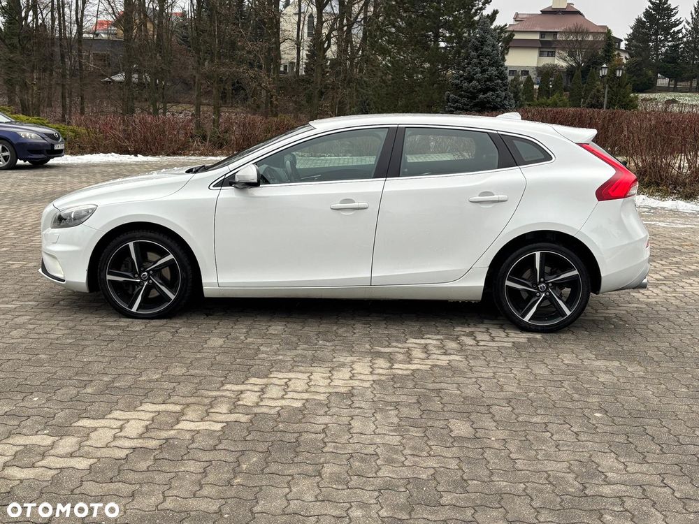 Volvo V40 D4 Geartronic RDesign - 10