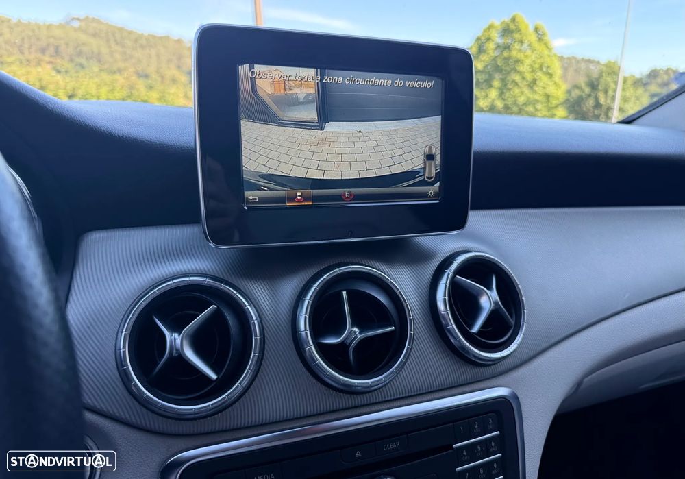 Mercedes-Benz CLA 180 d Shooting Brake Urban - 22