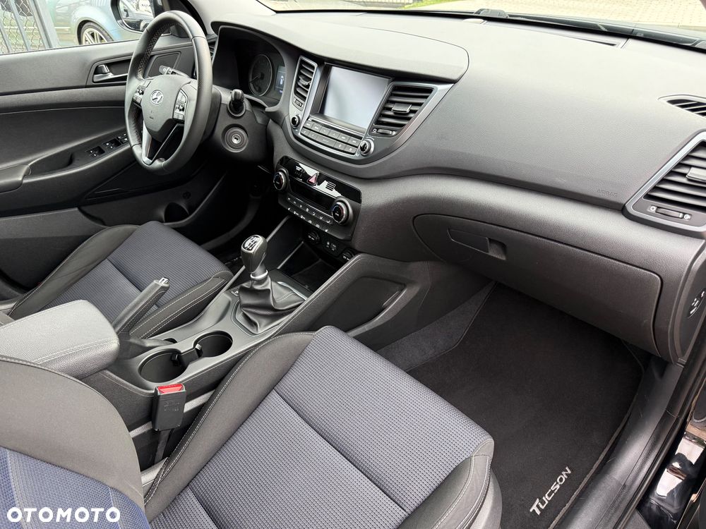 Hyundai Tucson blue 1.6 GDi 2WD Navi - 20