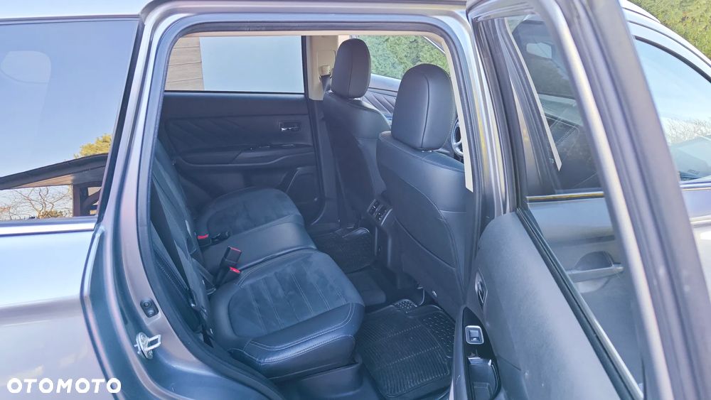 Mitsubishi Outlander Instyle - 13