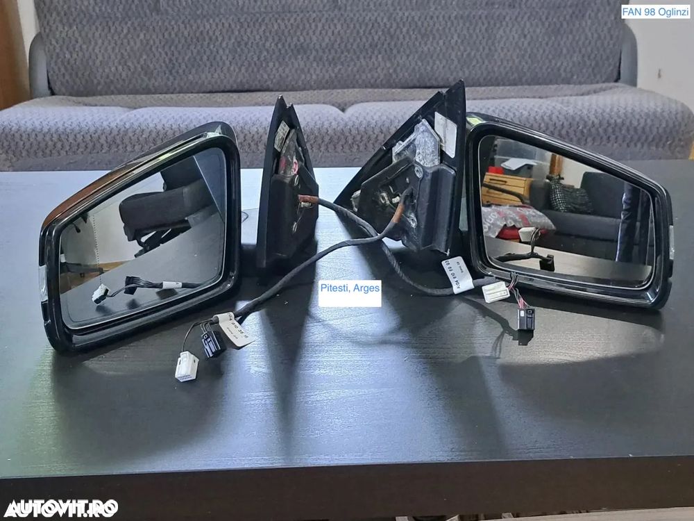 Oglinda exterioara retrovizoare stanga cu lumina ambientala si sticla electrocrom, dreapta electrica ( putin zgariata ) Originale Mercedes W204 facelift si W204 culoarea negru - 1